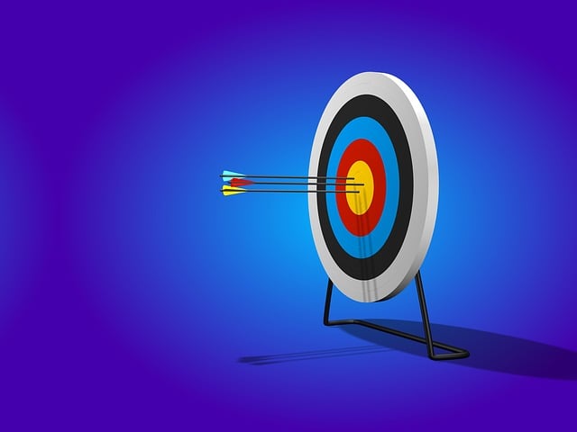 Free Arrows Target illustration and picture